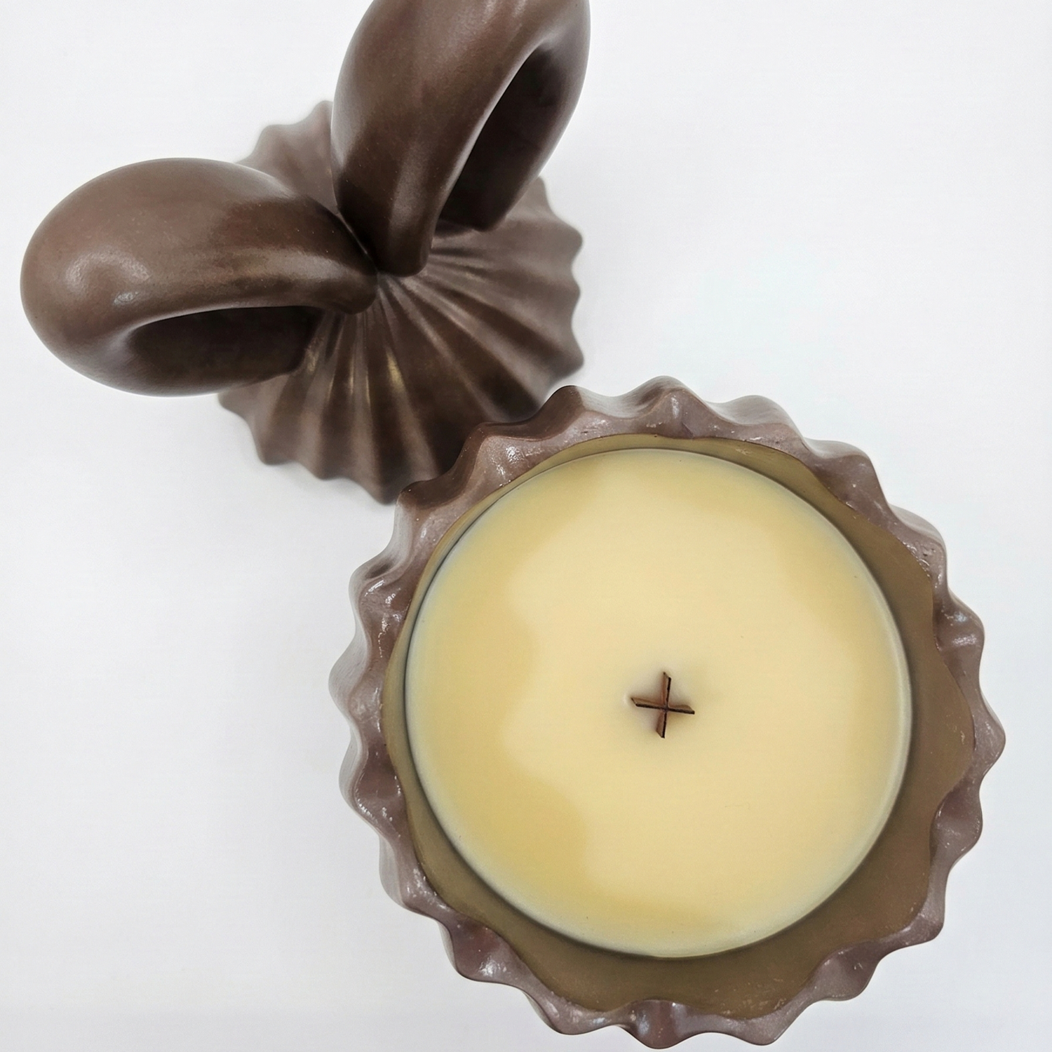 Lumânare Choco Iepure - Maro / Cireșe, Migdale