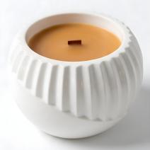 Lumânarea Dulce Tentație - Albă / Caramel / Ciocolată cu lapte